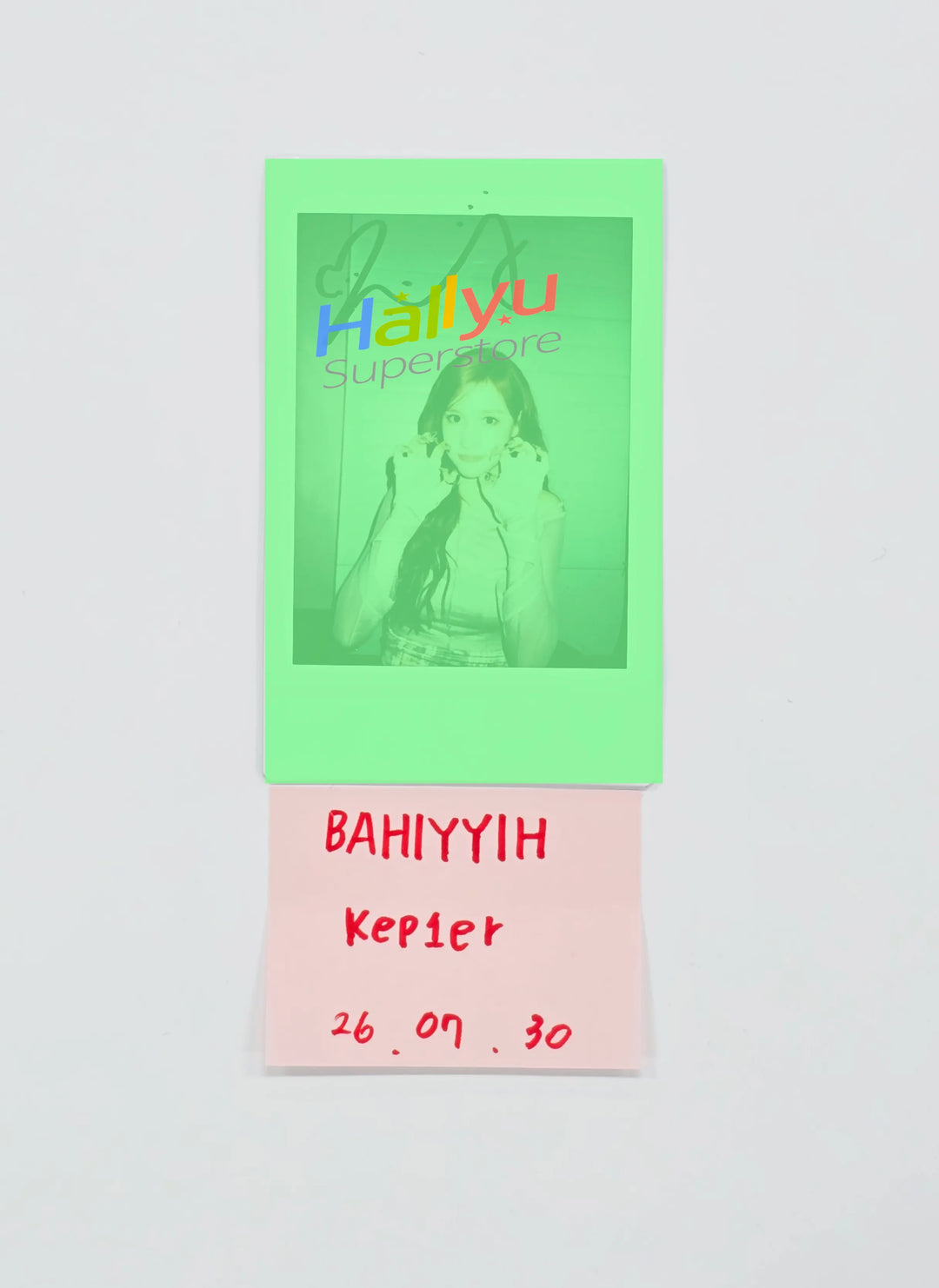 BAHIYYIH (of Kep1er) - Hand Autographed(Signed) Polaroid [26.07.30]