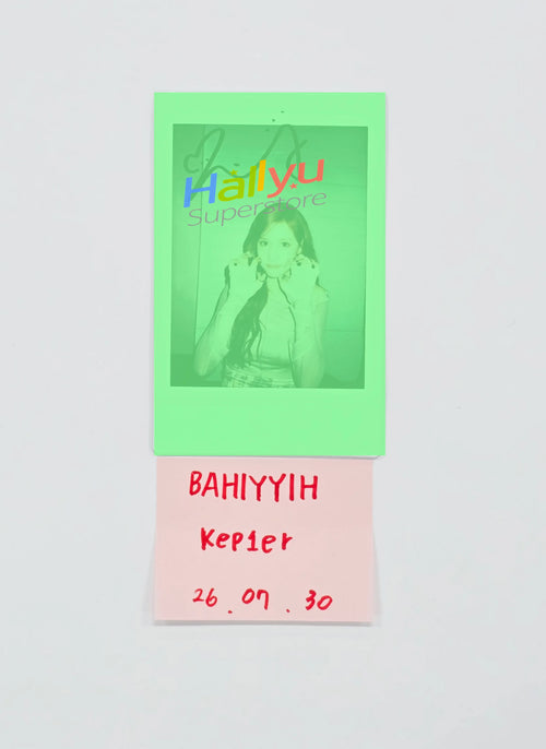 BAHIYYIH (of Kep1er) - Hand Autographed(Signed) Polaroid [26.07.30]