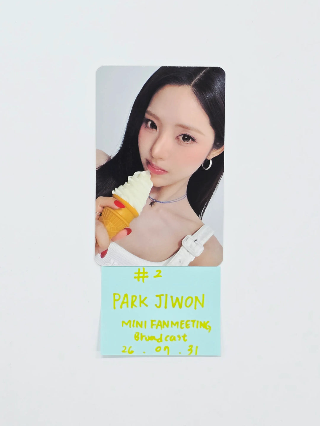 fromis_9 "Glow ME" - Mini FanMeeting Broadcast Photocard [26.07.31]