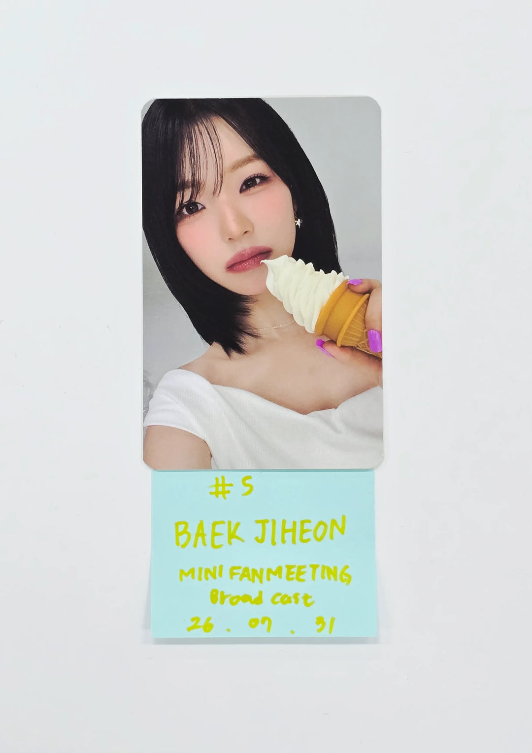 fromis_9 "Glow ME" - Mini FanMeeting Broadcast Photocard [26.07.31]