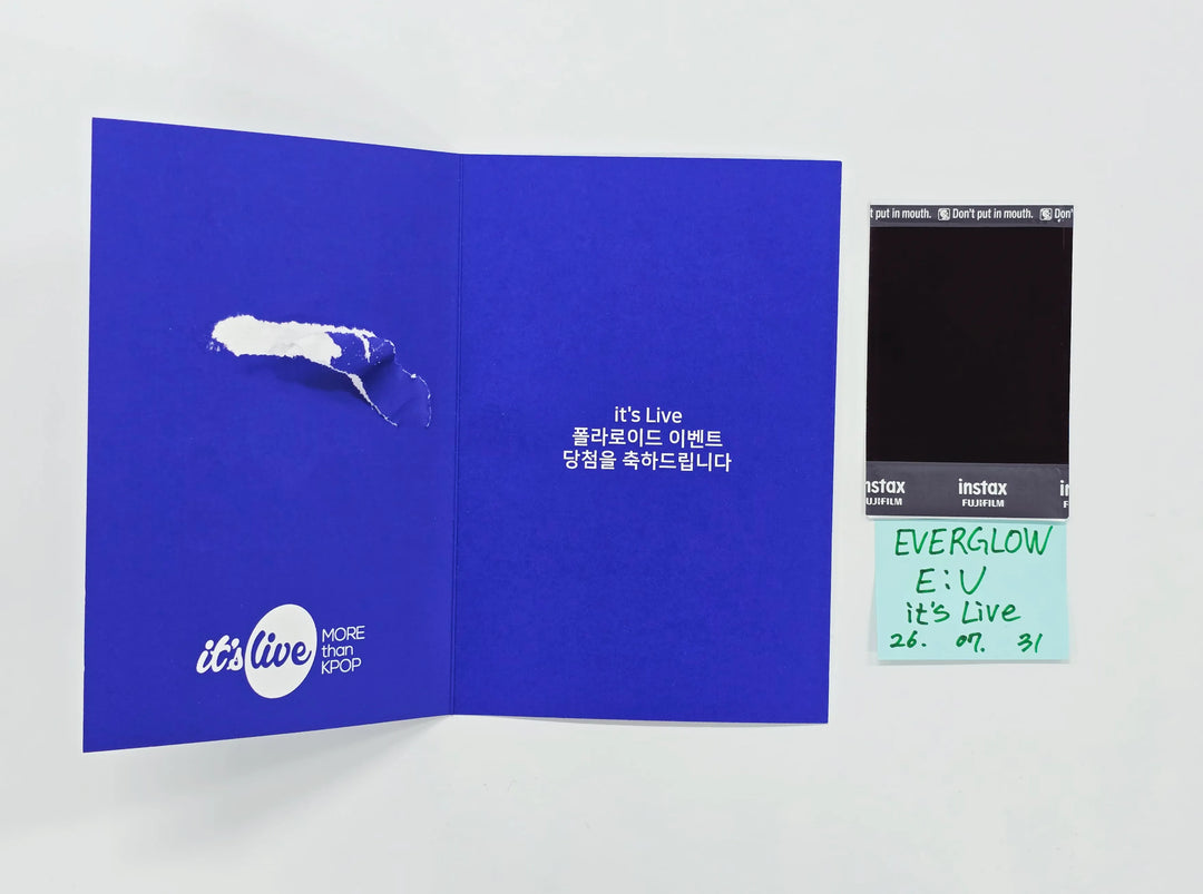 E:U (of Everglow) - Hand Autographed(Signed) Polaroid [26.07.31]