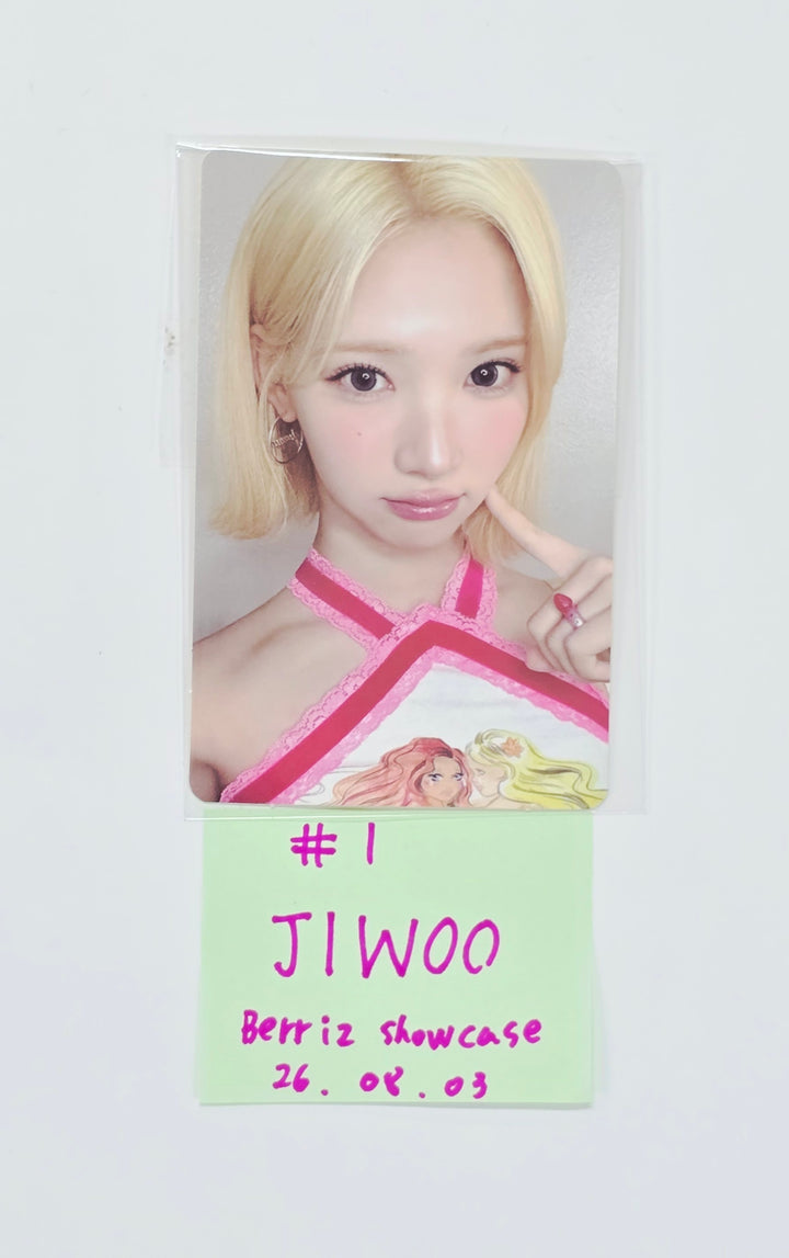 Hearts2Hearts "Lemon Tang" - Berriz Showcase Photocard [26.08.03]