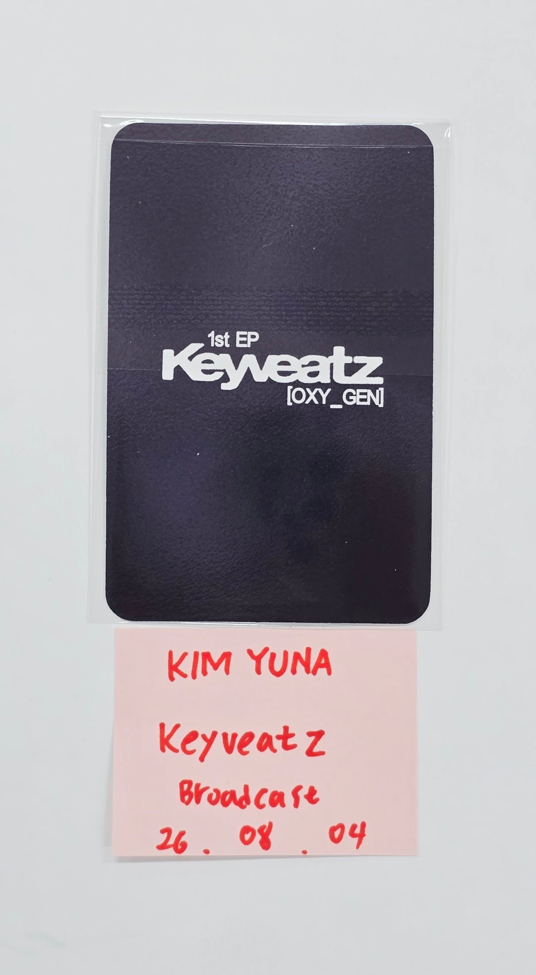 KIM YUNA (of Keyveatz) - Broadcast Photocard [26.08.04]