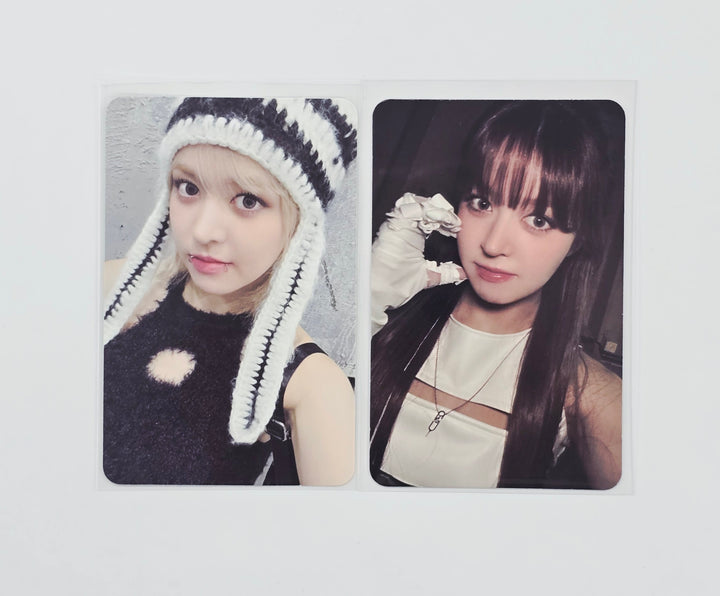 LILY (of NMIXX) - Broadcast Photocard [26.08.04]