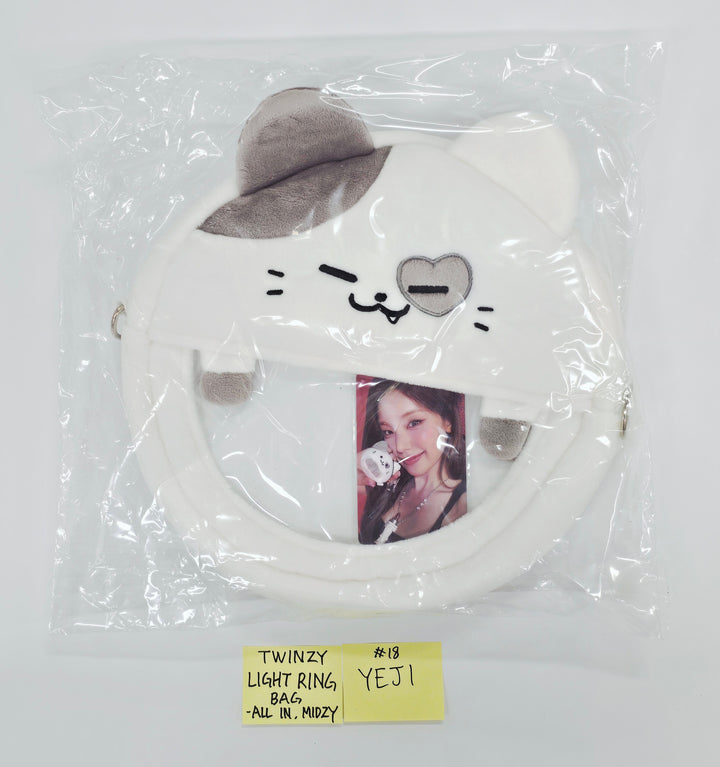 ITZY - ITZY 5th FanMeeting "All in, Midzy" POP-UP Store MD [26.08.07]