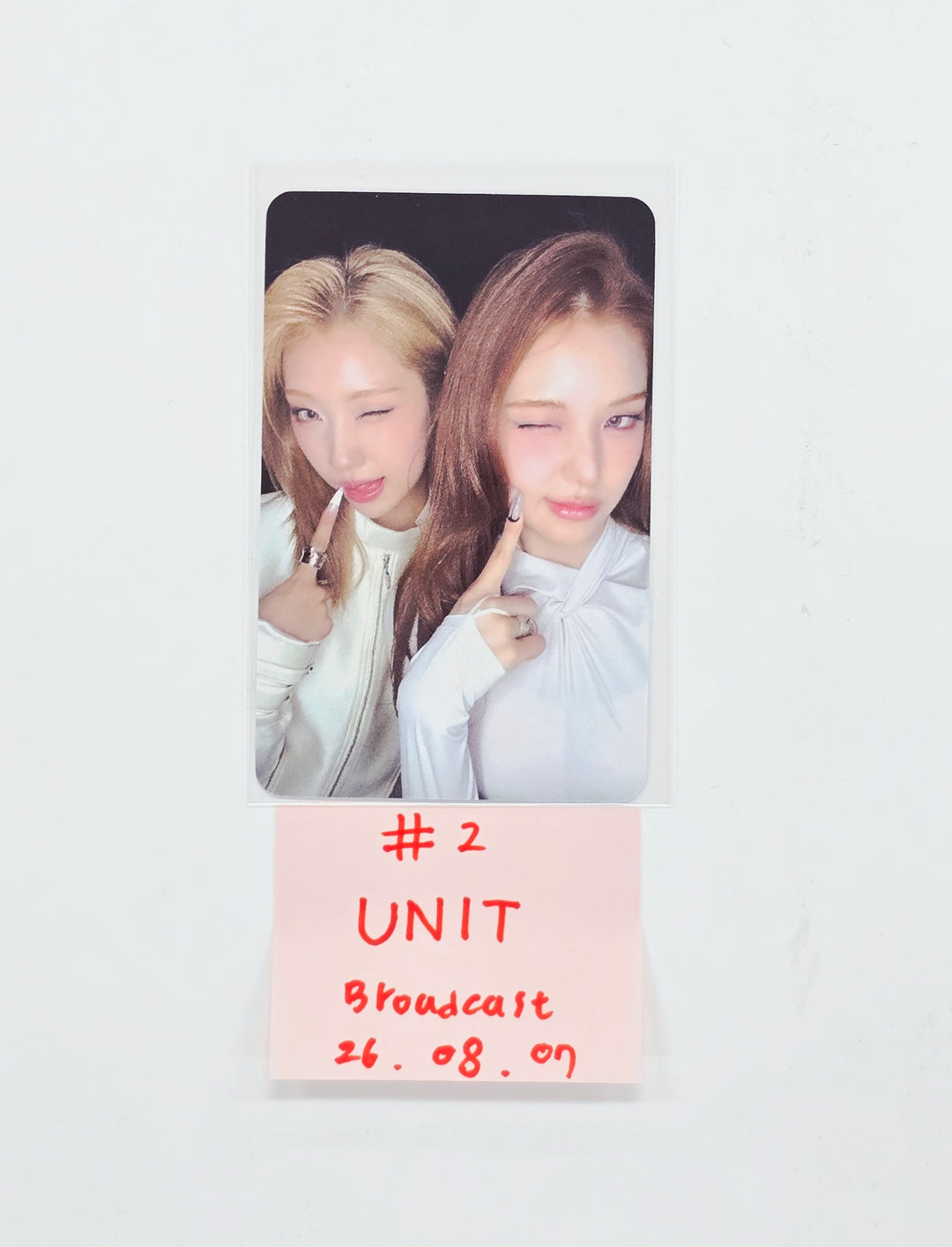 izna "METRONOME" - Broadcast Photocard [26.08.07]