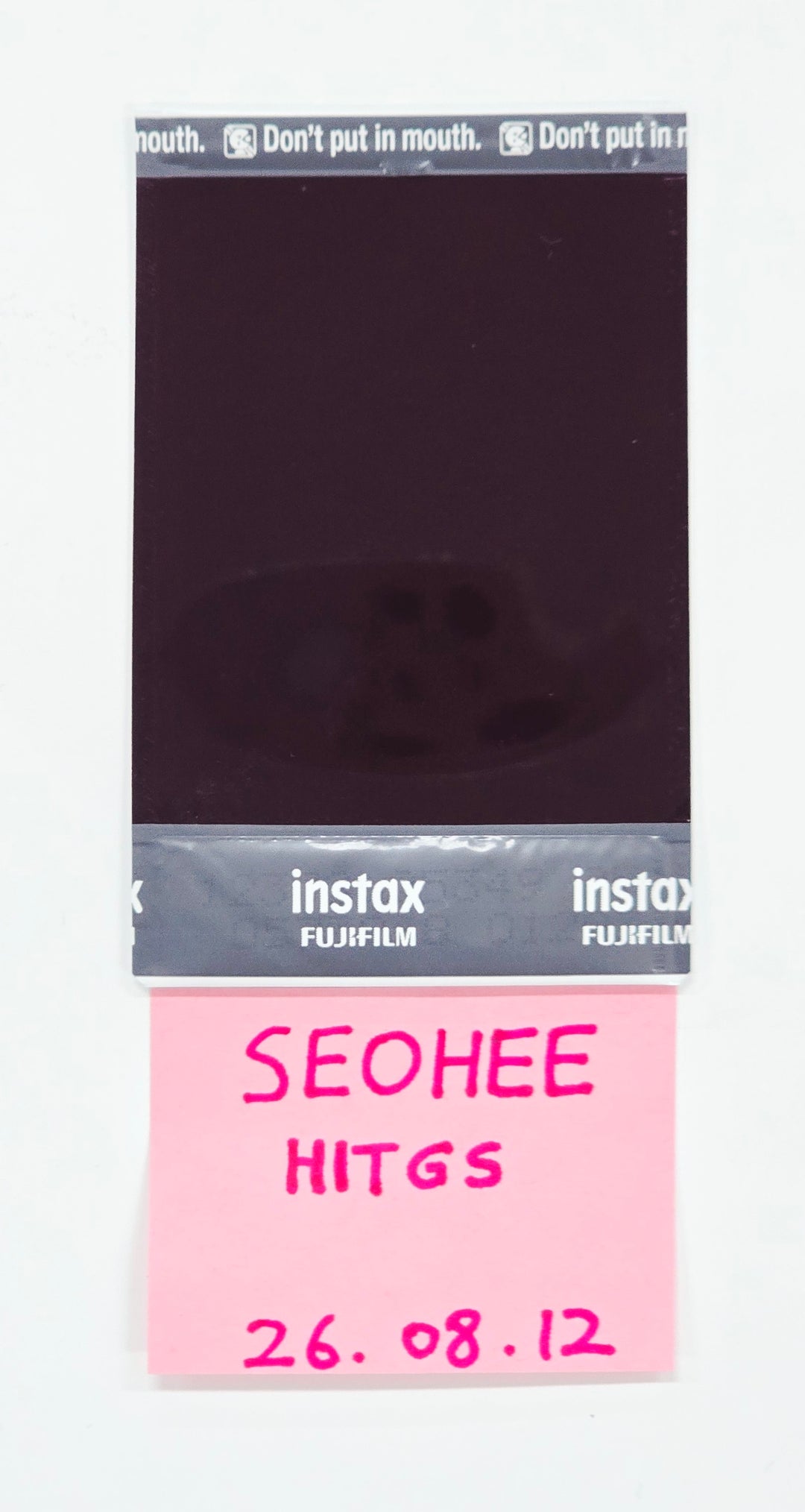 SEOHEE (of HITGS) - Hand Autographed(Signed) Polaroid (1) [26.08.12]