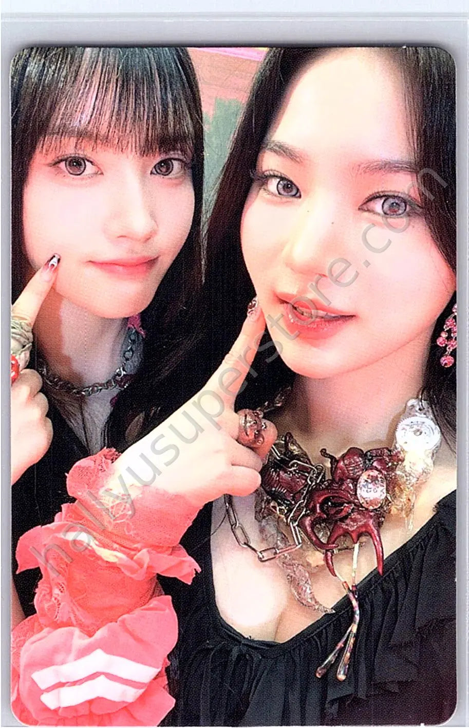 STAYC - Unit - Metamorphic album photocard cheeky version