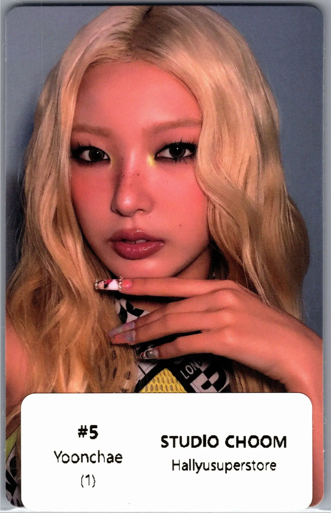 KATSEYE "WILD" - Weverse Shop Studio Choom Gift Photocard [26.08.19]