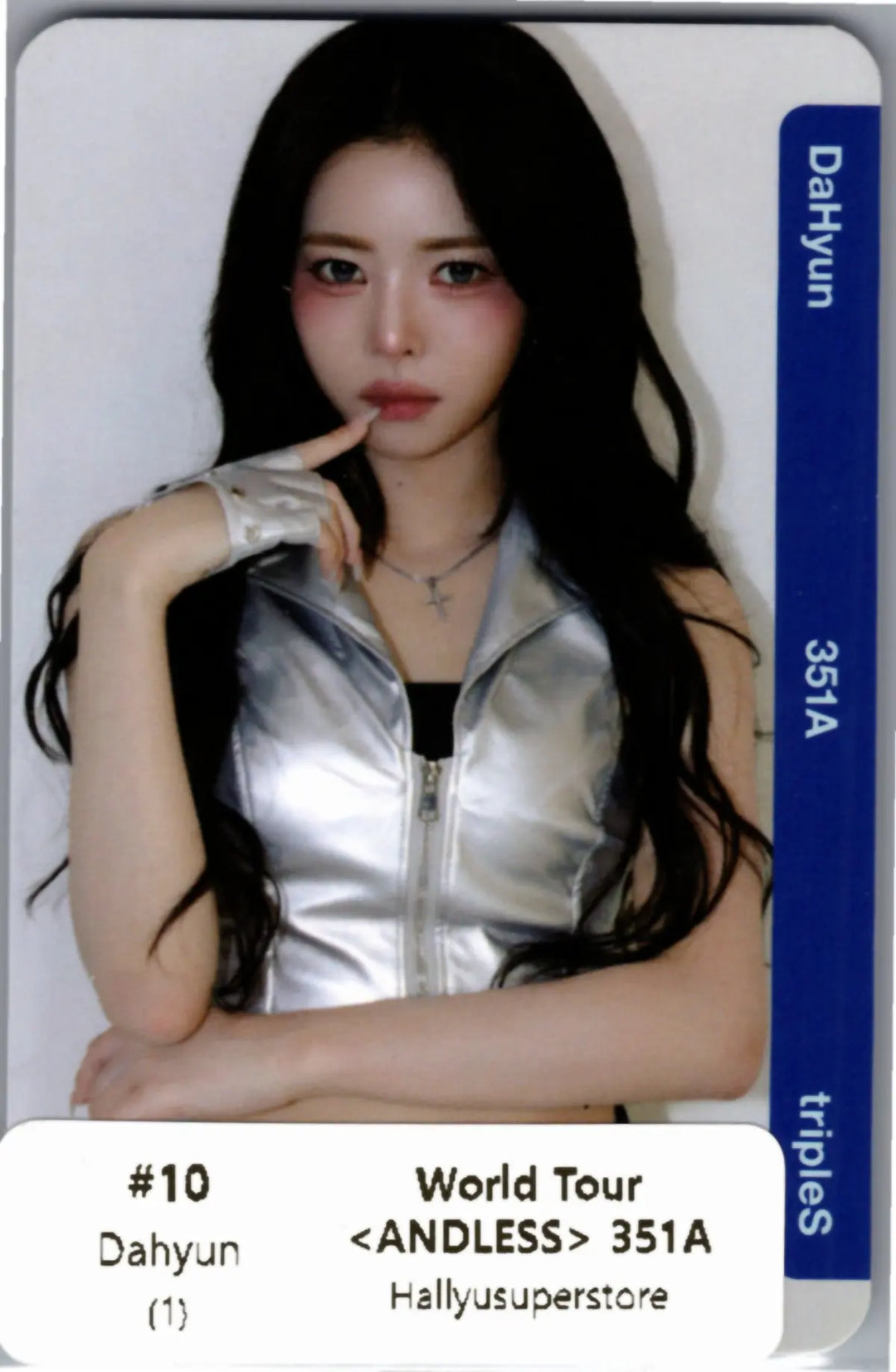 tripleS - tripleS World Tour  <ANDLESS > Cream02 Double Class Objekt (Only ANDLESS) (351A) [UNSCANNED] [26.10.12]