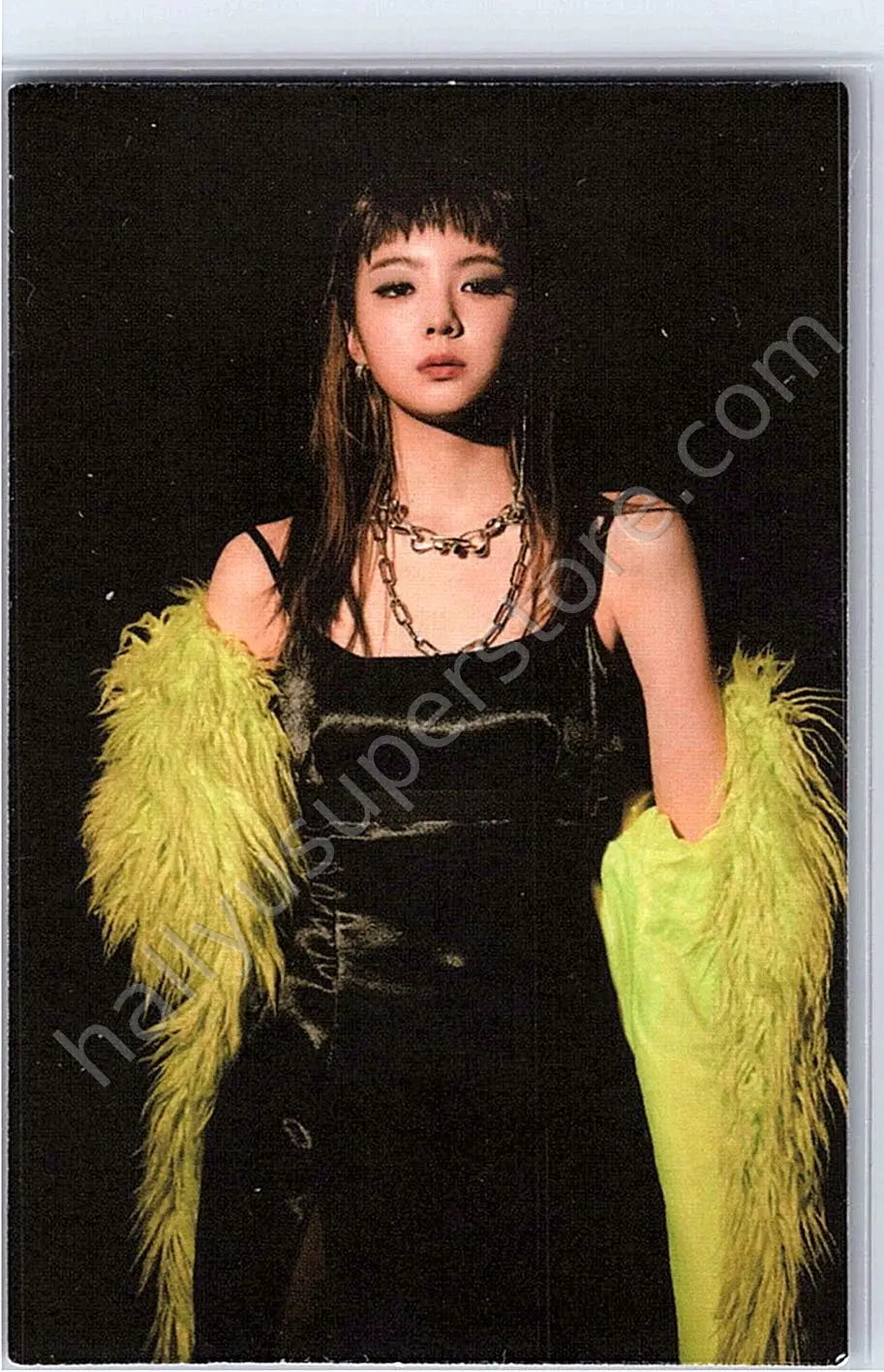 ITZY - Lia - GUESS WHO album photocard concept version double-sided first press only non-selfie