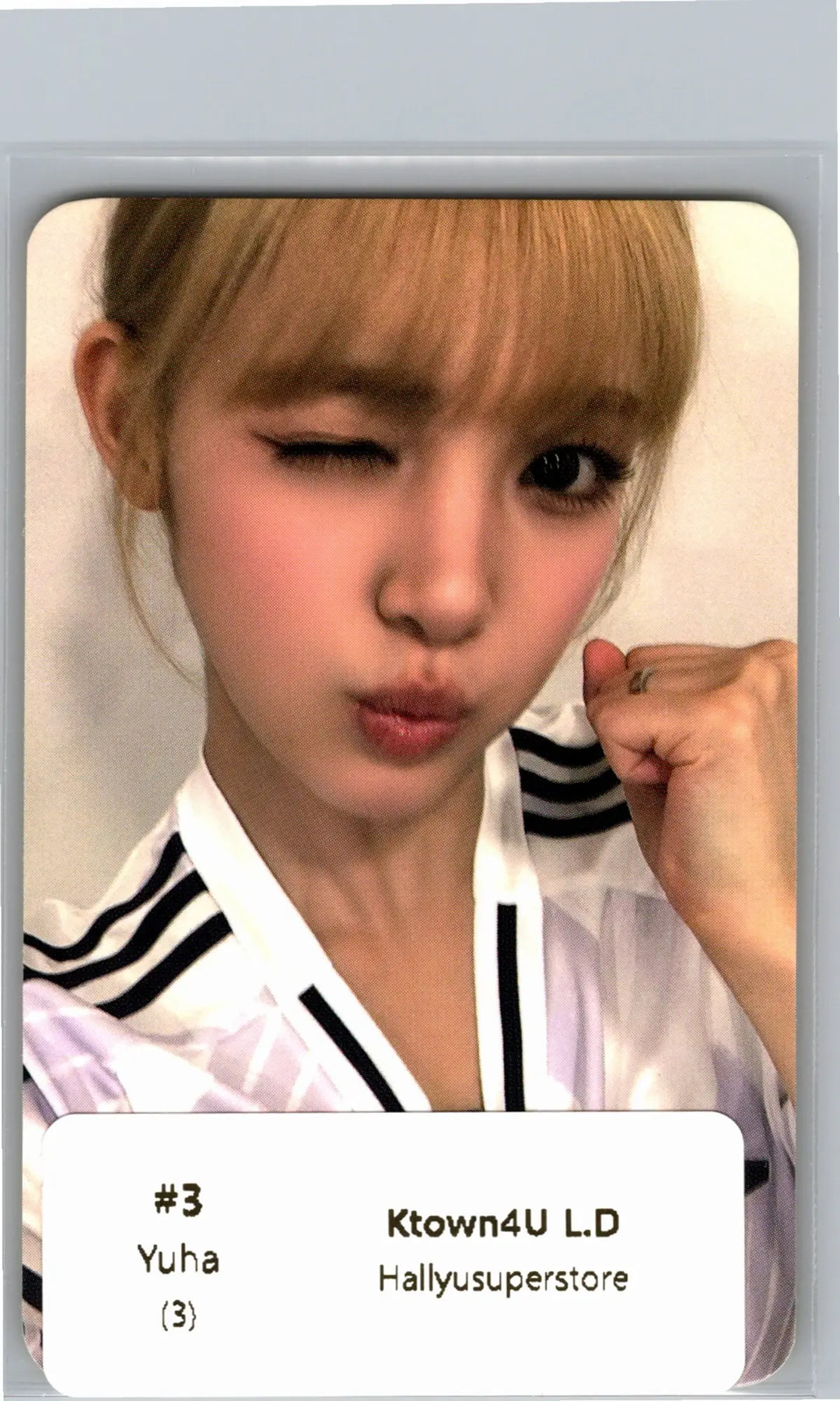 Hearts2Hearts "Lemon Tang" - Ktown4U Lucky Draw Event Photocard [26.07.01]