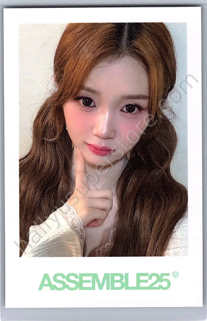 tripleS - Yubin - Assemble25 everline polaroid