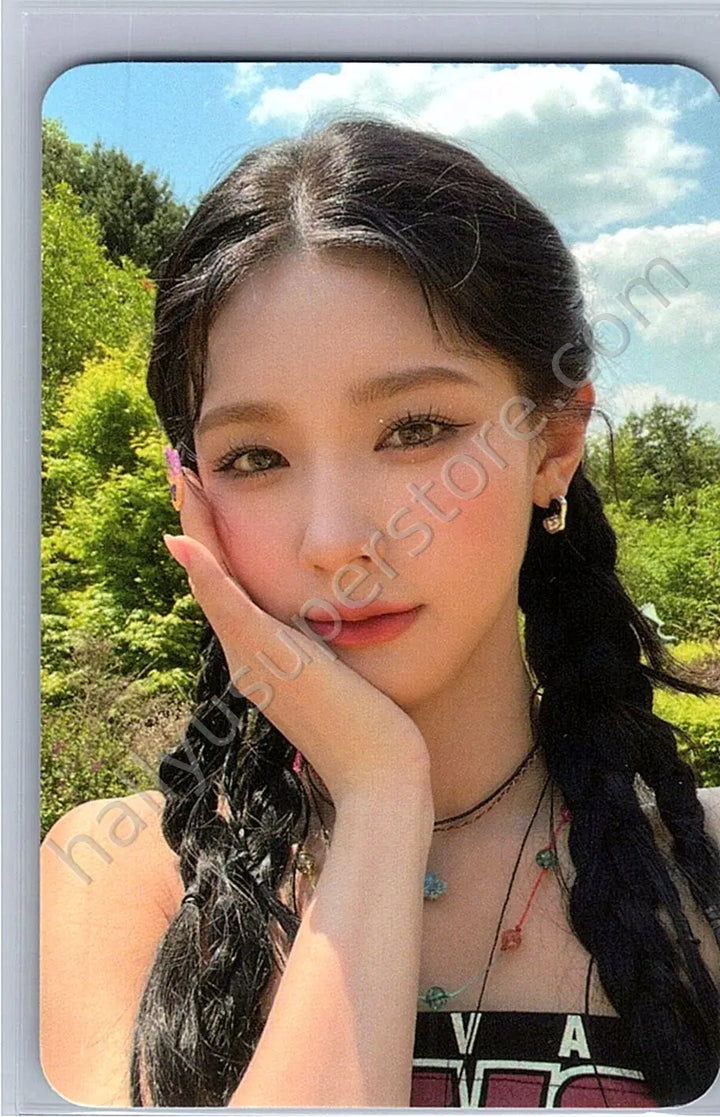 i-dle - Miyeon - i-dle - Miyeon - I am Free-TY – World Tour Event merch photocard photocard set tour merch