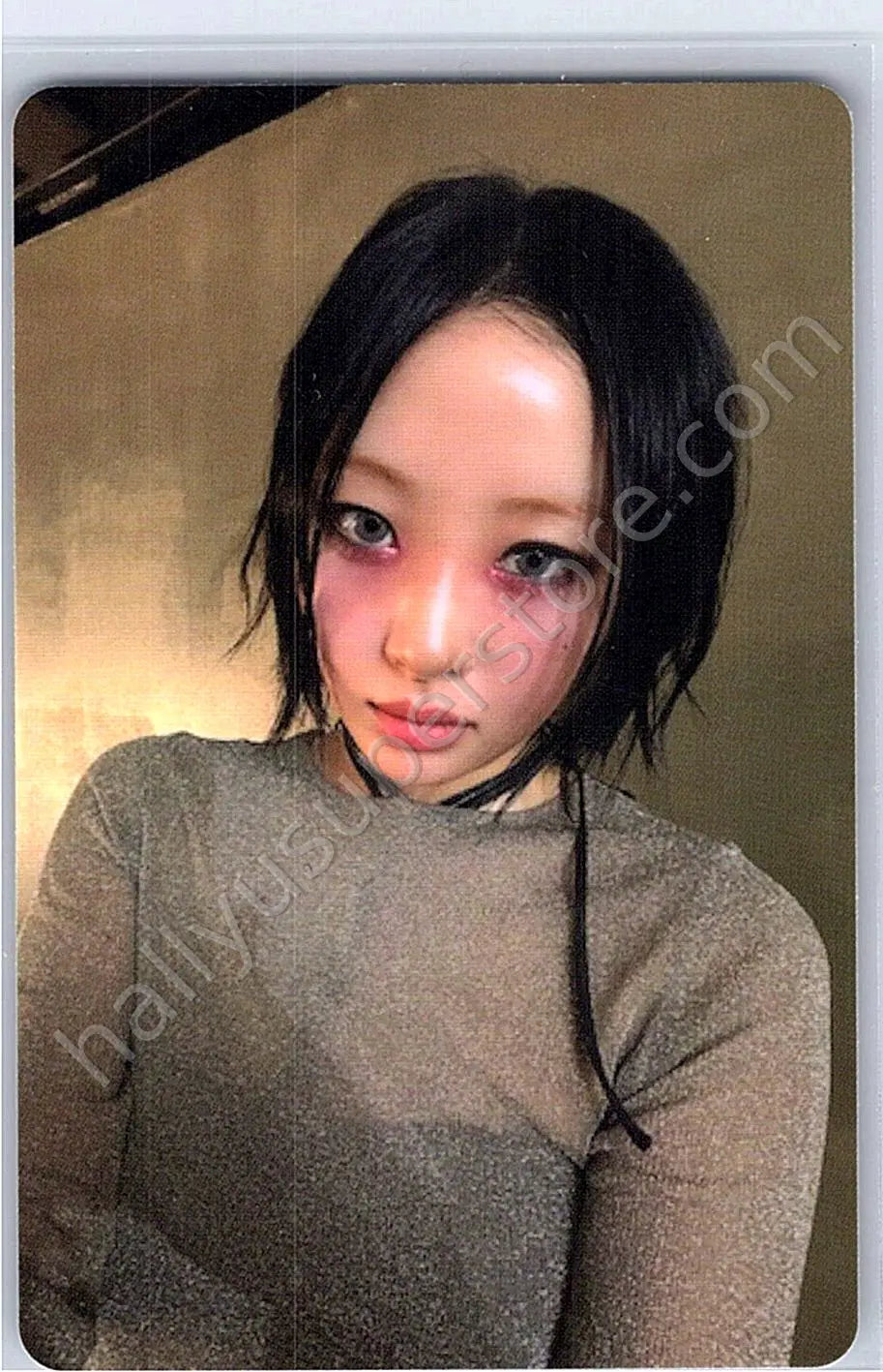 Yves  - Yves - Nail album photocard version 2