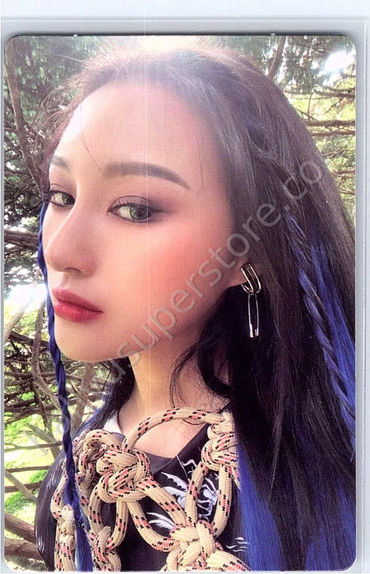 Dreamcatcher - Siyeon - Dystopia : Lose Myself album photocard D version korean album