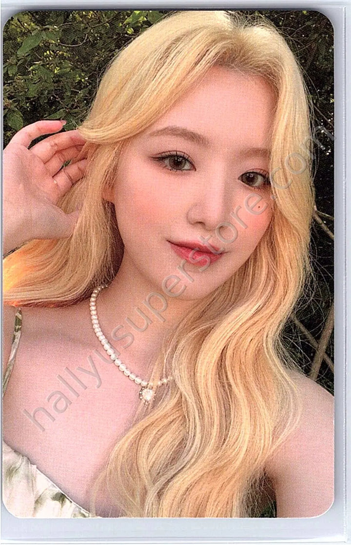 i-dle - Shuhua - 2023 Season’s Greetings [Blooming Day] photocard set season&
