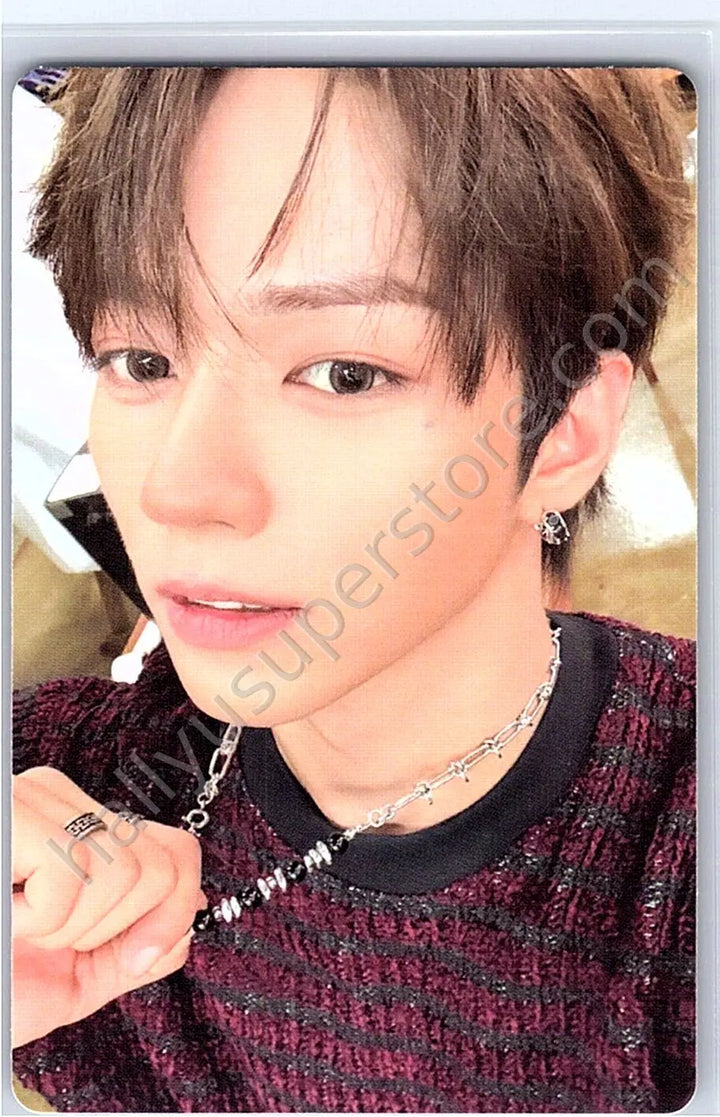 AHOF - JL - AHOF - JL - The Passage Album album photocard photobook version twig version