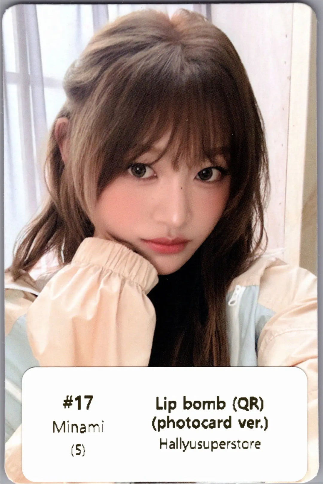 RESCENE "Lip bomb" - Official Photocard (QR)(Photocard Ver.) [26.07.24]