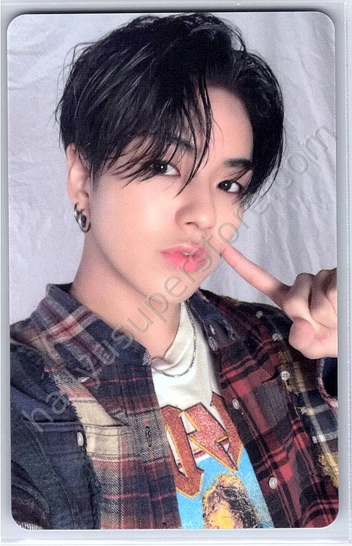 TREASURE - Yoon Jaehyuk - THE SECOND STEP : CHAPTER ONE makestar pob (pre-order benefit) version 2