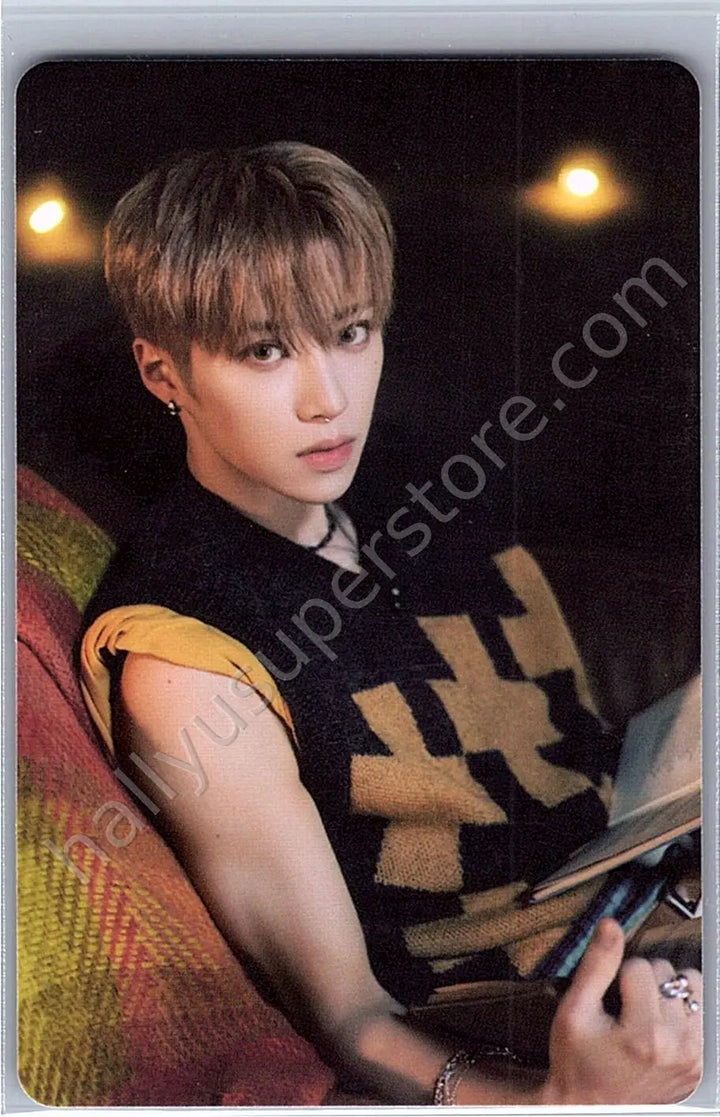 ALPHA DRIVE ONE - Arno - EUPHORIA album photocard coin necklace version