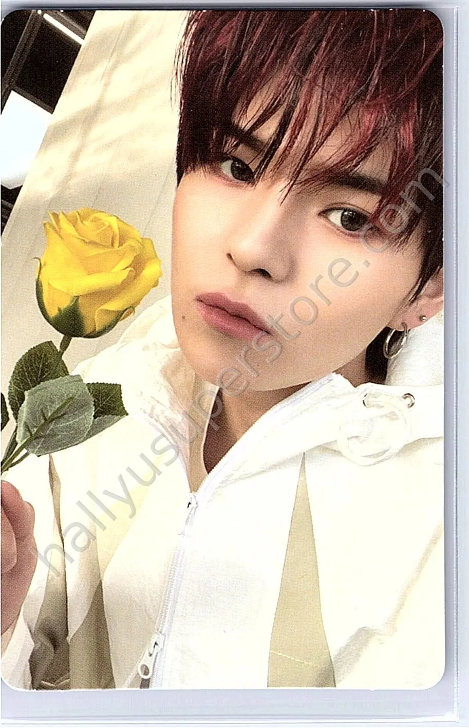 TREASURE - Yoshi - THE SECOND STEP : CHAPTER ONE album photocard blue version selfie