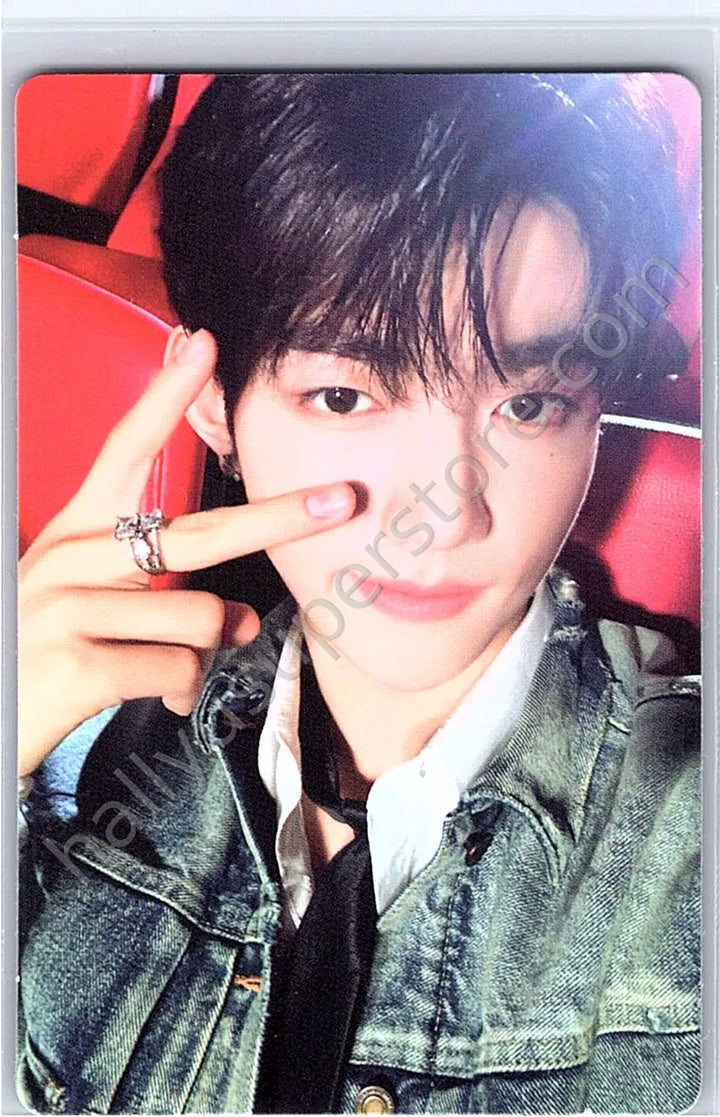 ZEROBASEONE - Hao - Cinema Paradise album photocard B version digipack version