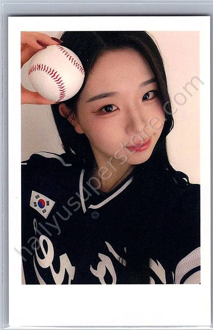 tripleS - Chaeyeon - ASSEMBLE25 Jump-up polaroid