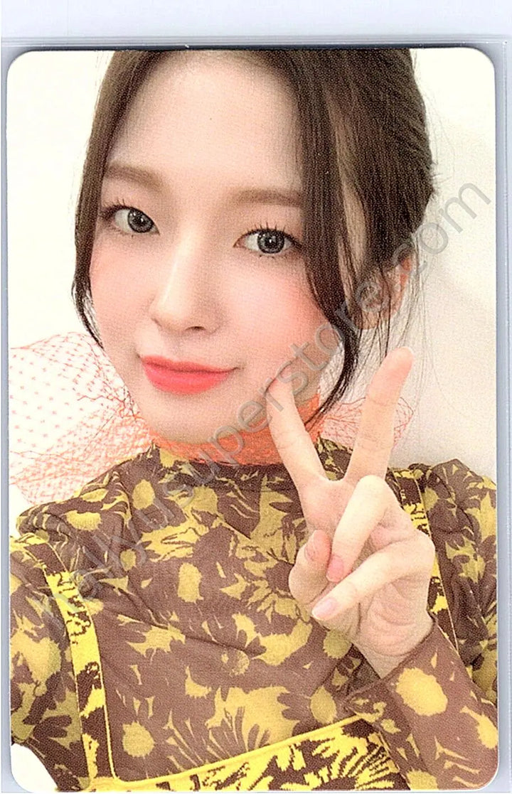 OH MY GIRL - Arin - Dear OHMYGIRL album photocard dun dun bear version