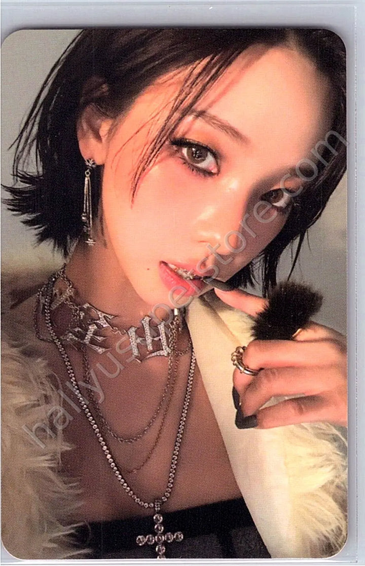 aespa - Karina - Dirty Work album photocard dirty worker version