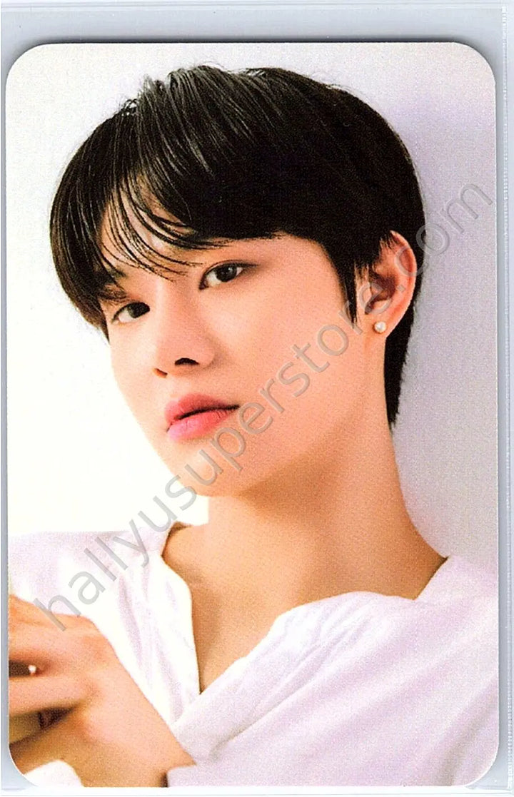 NCT 127 - Jungwoo - 2021 Season’s Greetings concept version merch photocard photo pack