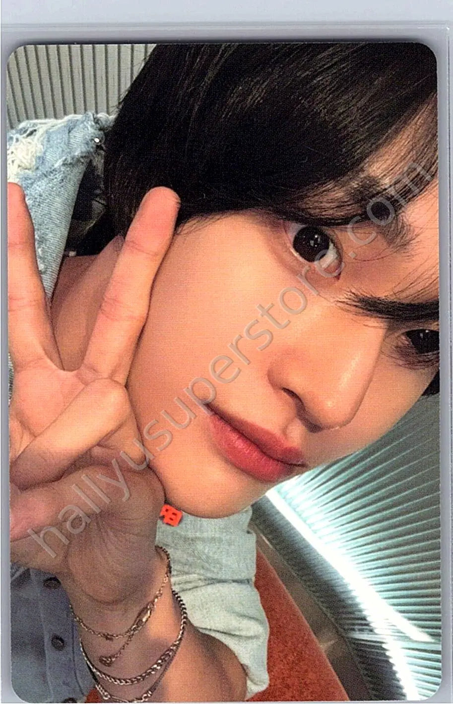 RIIZE  - Wonbin - Riizing : Epilogue album photocard B version travel bag version
