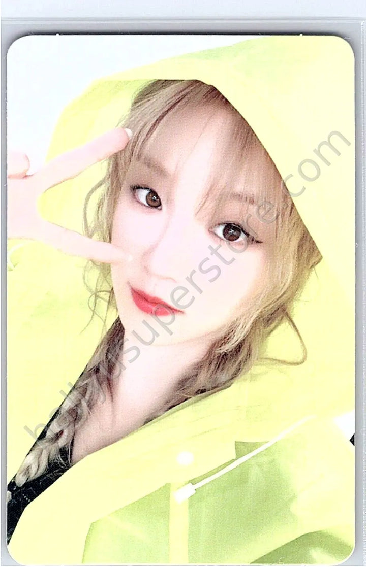 i-dle - Yuqi - i-dle - Yuqi - YUQ1 Album pob (pre-order benefit) makestar solo album