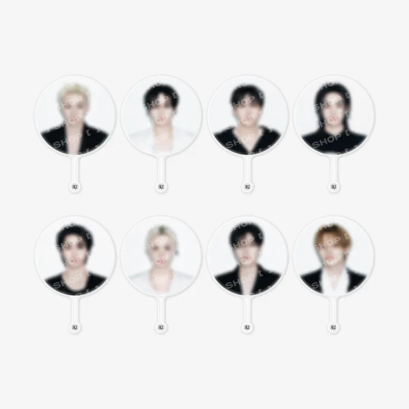 [Pre-Order] Stray Kids - World Tour [RUN IT] Official MD (IMAGE PICKET)