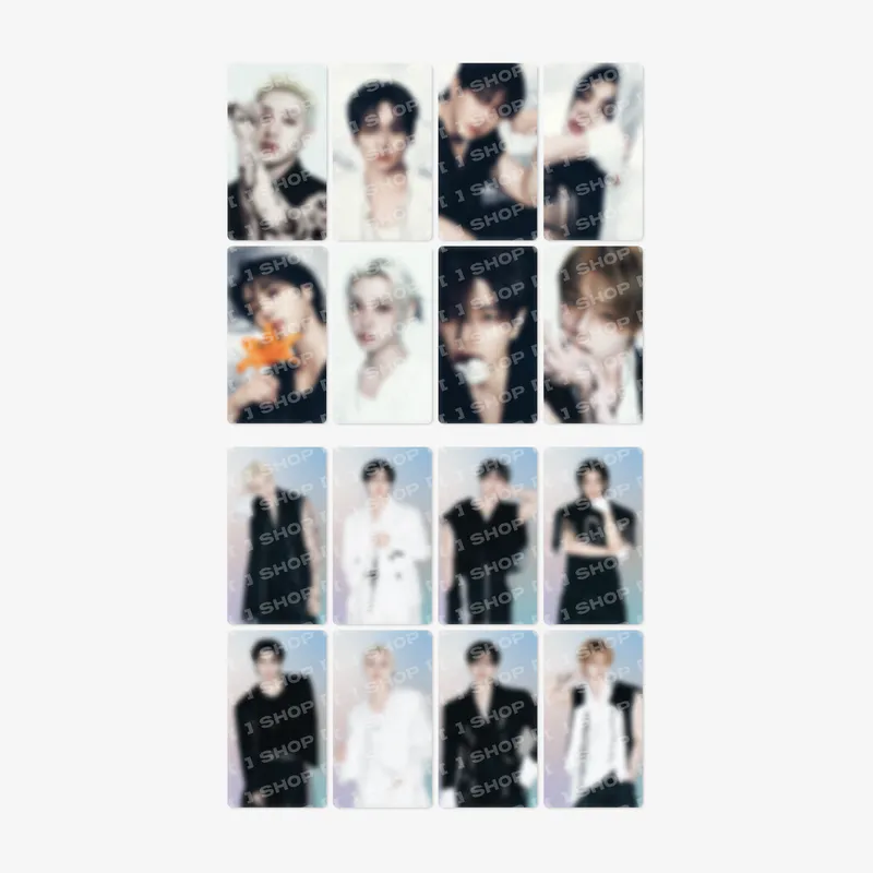 [Pre-Order] Stray Kids - World Tour [RUN IT] Official MD (SPECIAL TRADING CARD)