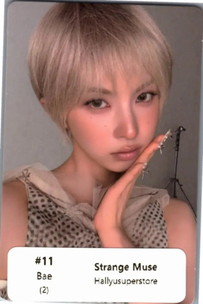 NMIXX "Strange Muse" - Official Photocard [26.10.20]
