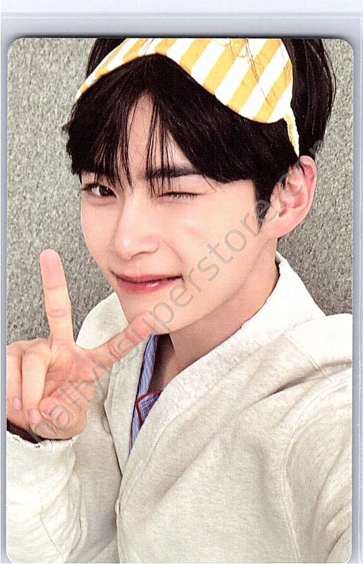 ZEROBASEONE - Hanbin - 2024 Seasons Greetings &
