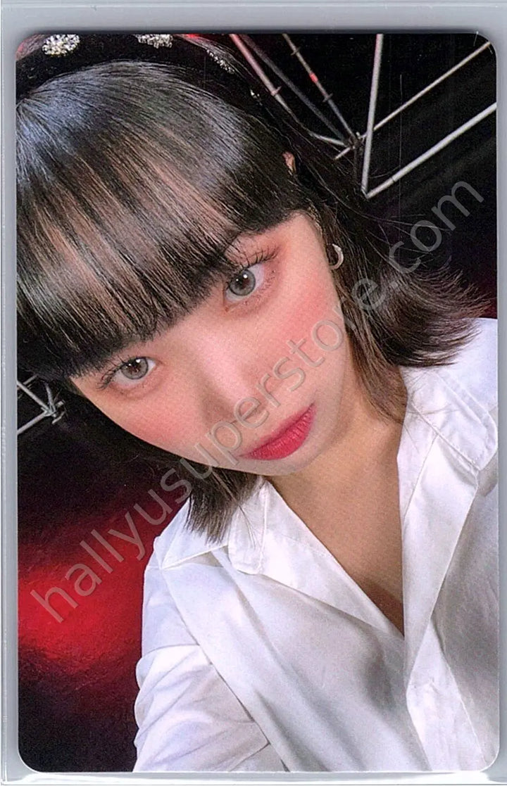 LE SSERAFIM - Kim Chaewon - FEARLESS (Japanese Ver.) merch trading card