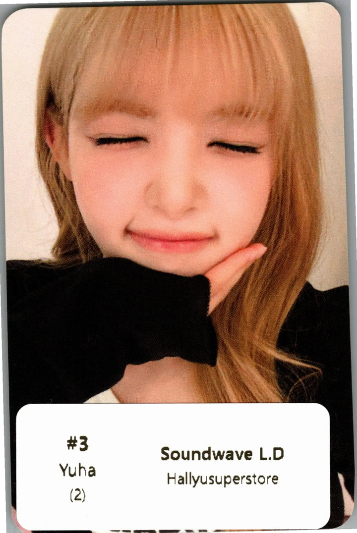 Hearts2Hearts "Lemon Tang" - Soundwave Lucky Draw Event Photocard [26.07.30]