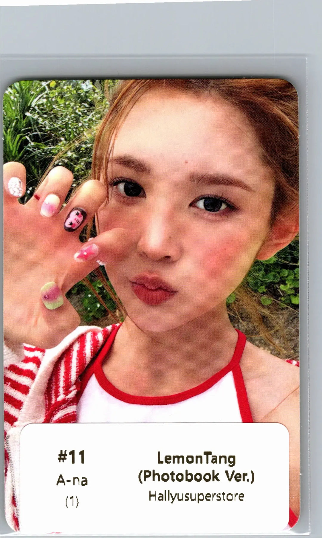 Hearts2Hearts "Lemon Tang" - Official Photocard [26.06.24][Restocked07/01]