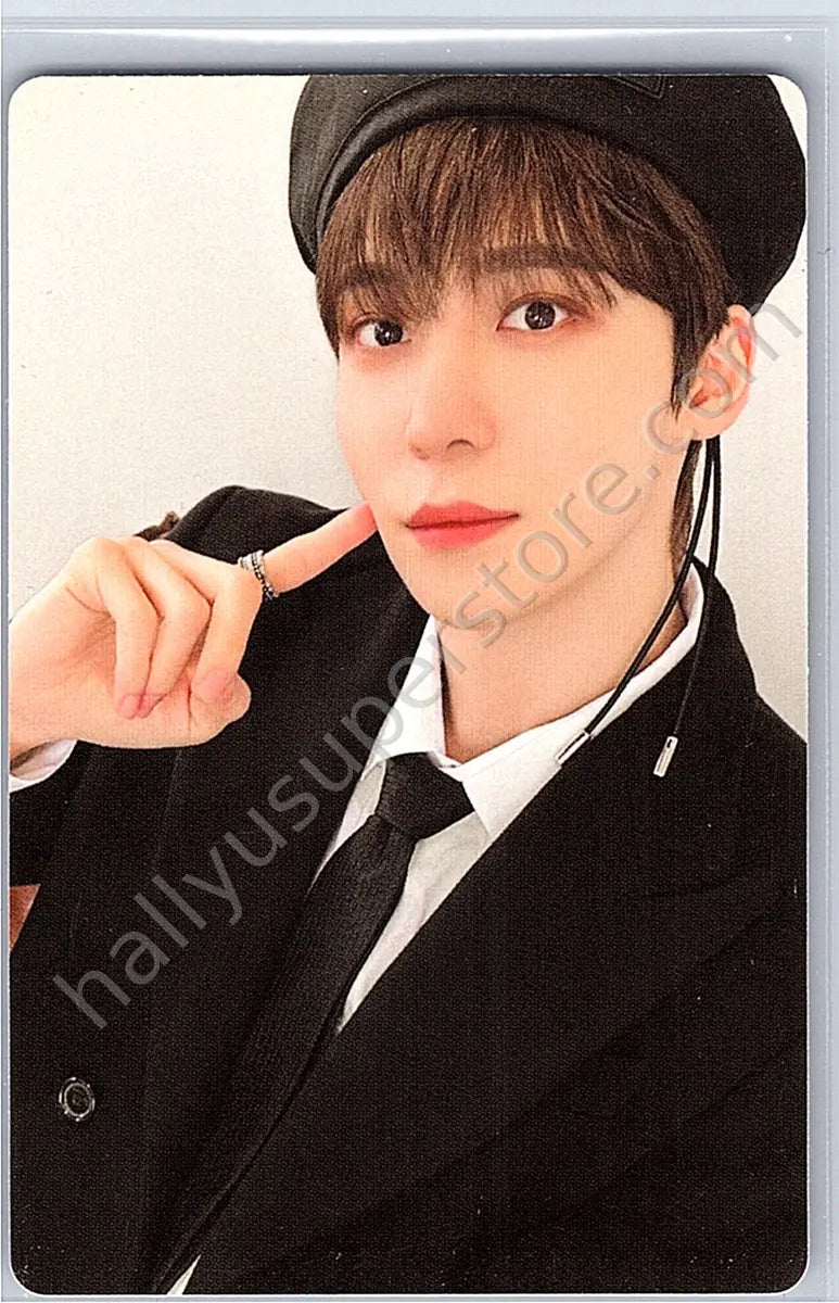 ATEEZ - Yunho - GOLDEN HOUR : Part.1