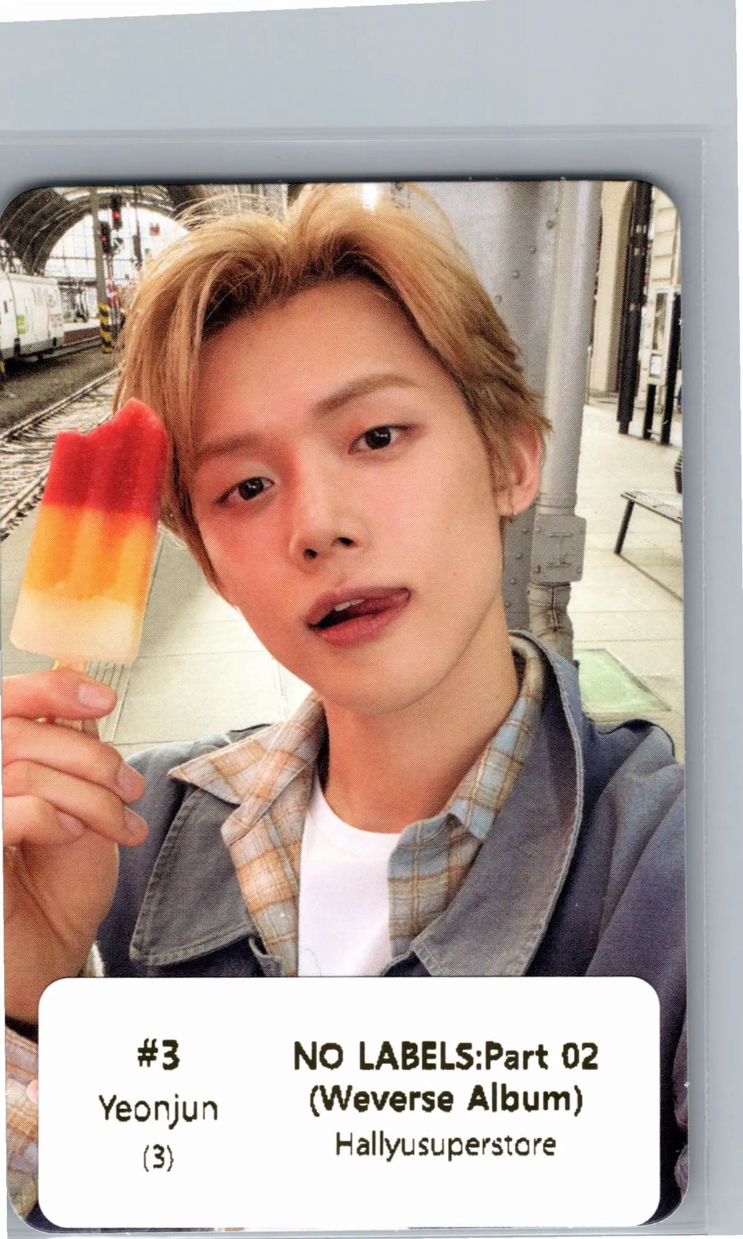YEONJUN (of TXT) "NO LABELS: PART 02" - Official Photocard (Weverse album Ver.) [26.07.13]