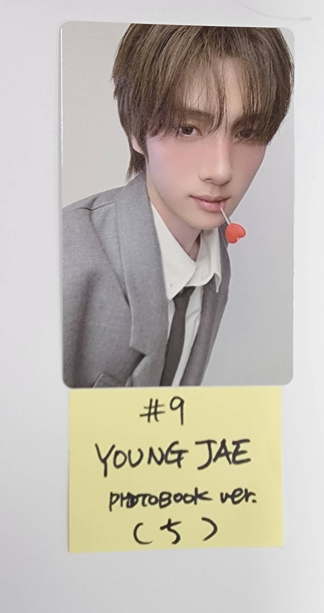 TWS "Play Hard" - Official Photocard [Photobook Ver.] [25.10.14]