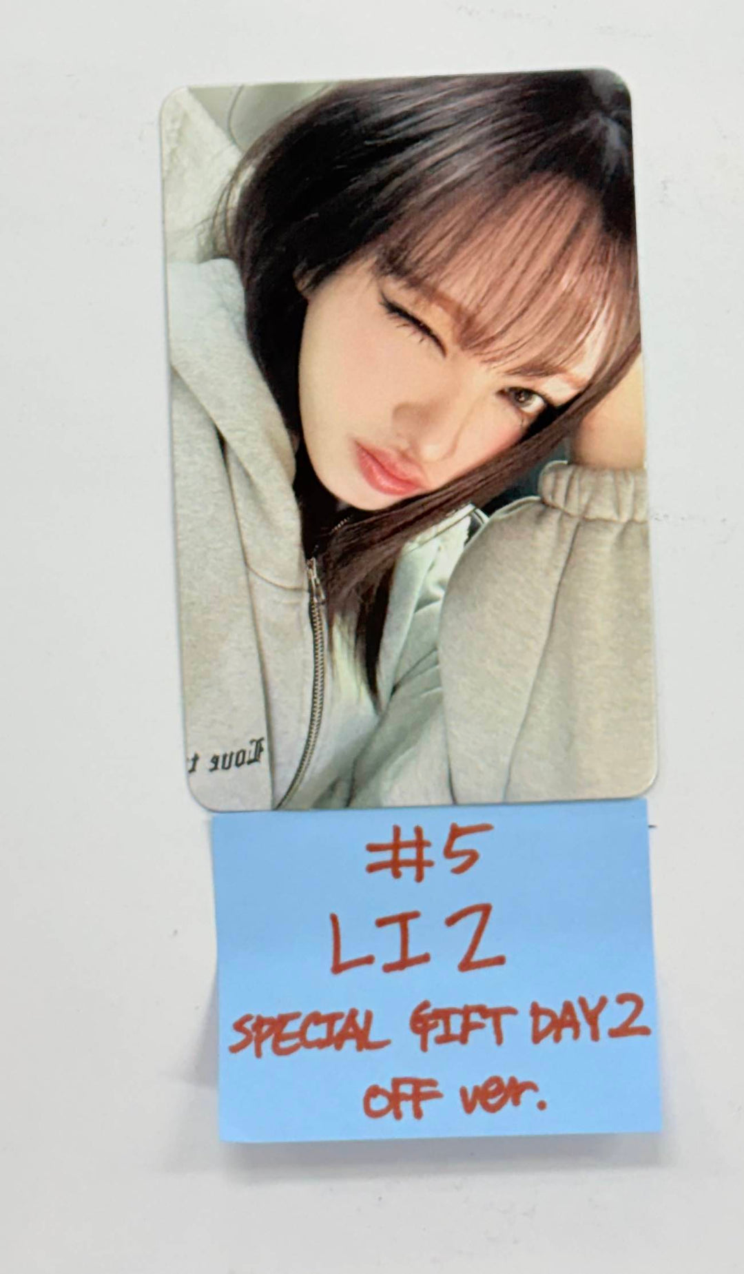 IVE "SHOW WHAT I AM" WORLD TOUR - DIVE ZONE Event Photocard [OFF Ver.] [25.11.07]