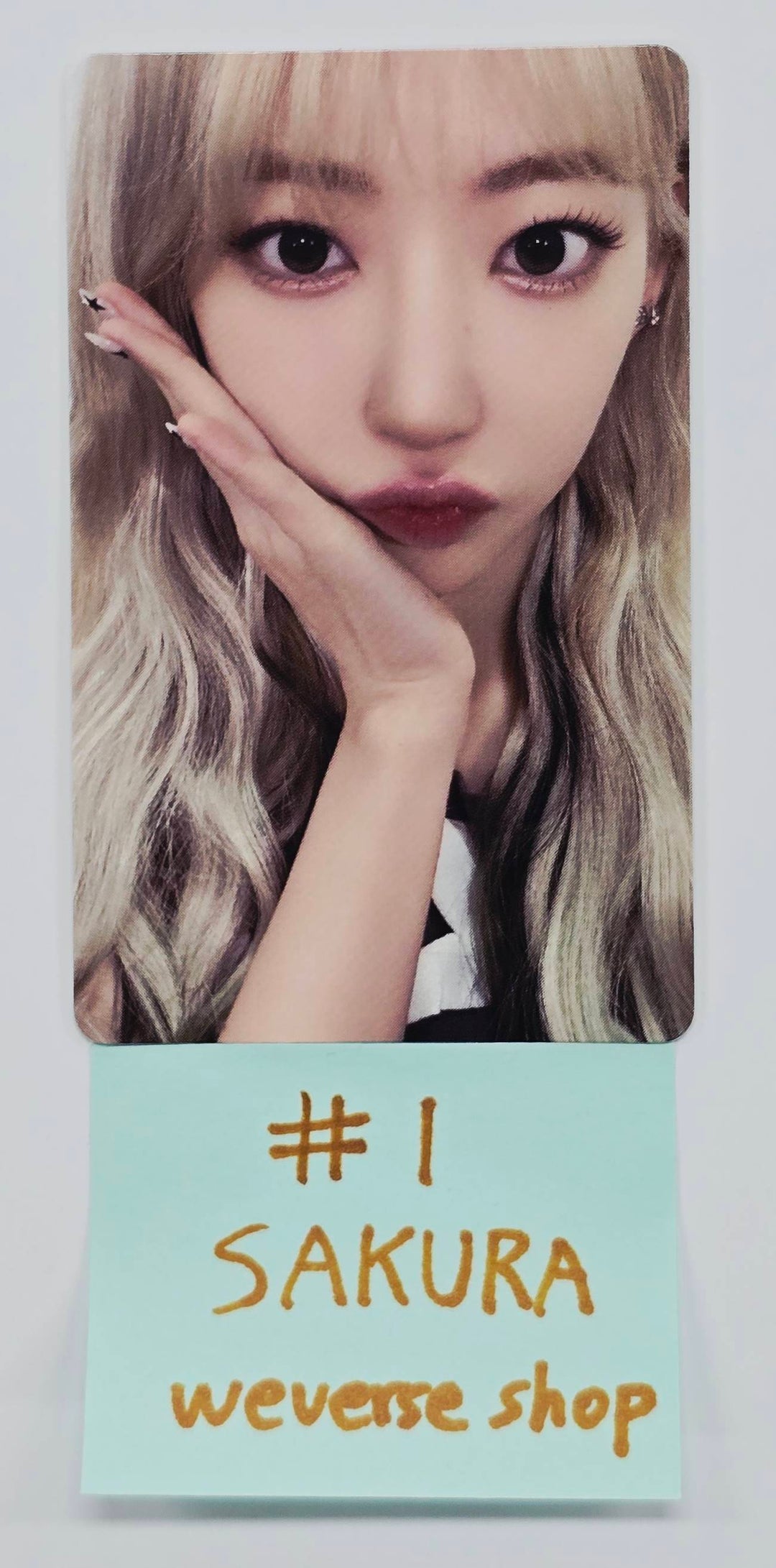 Le Sserafim 3rd Mini "EASY" - Weverse Shop Show Case Event Photocard [Compact Ver.] [26.1.30]