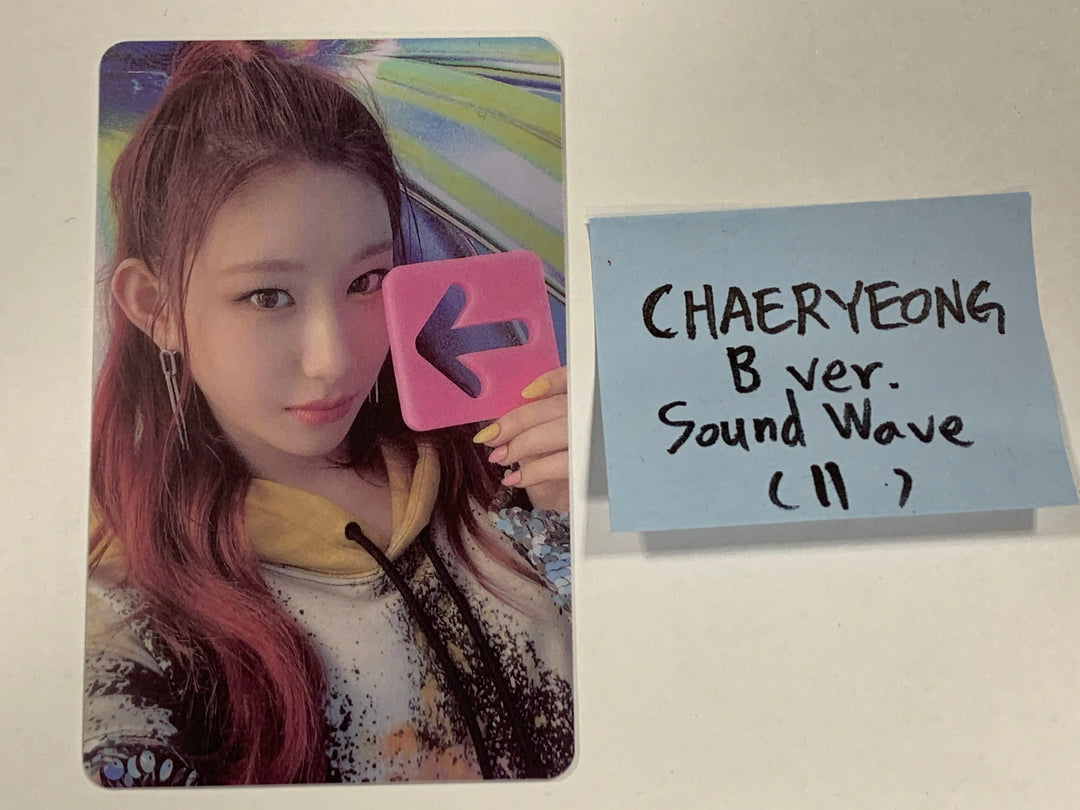 ITZY 'CRAZY IN LOVE' - Sound Wave Luckydraw PVC Photocard, Hologram Sticker - HALLYUSUPERSTORE