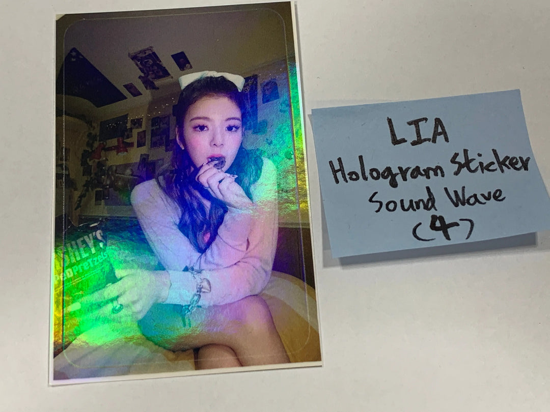 ITZY 'CRAZY IN LOVE' - Sound Wave Luckydraw PVC Photocard, Hologram Sticker - HALLYUSUPERSTORE