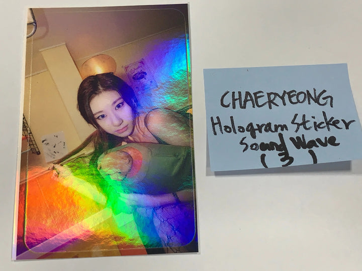 ITZY 'CRAZY IN LOVE' - Sound Wave Luckydraw PVC Photocard, Hologram Sticker - HALLYUSUPERSTORE