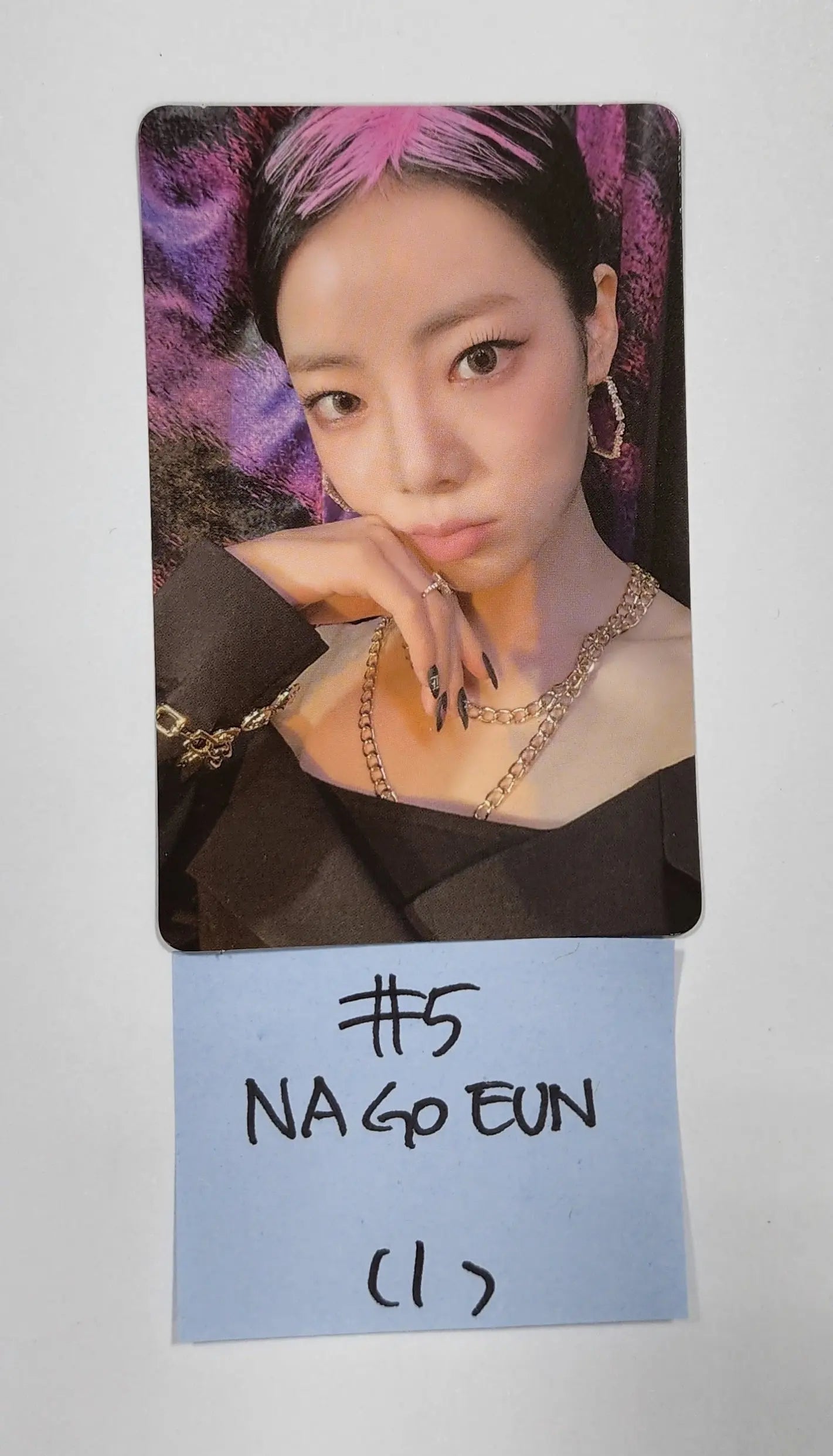 PURPLE KISS memeM コンカトレカ ゴウン Purple Kiss 'memeM' - Official Photocard - HALLYUSUPERSTORE