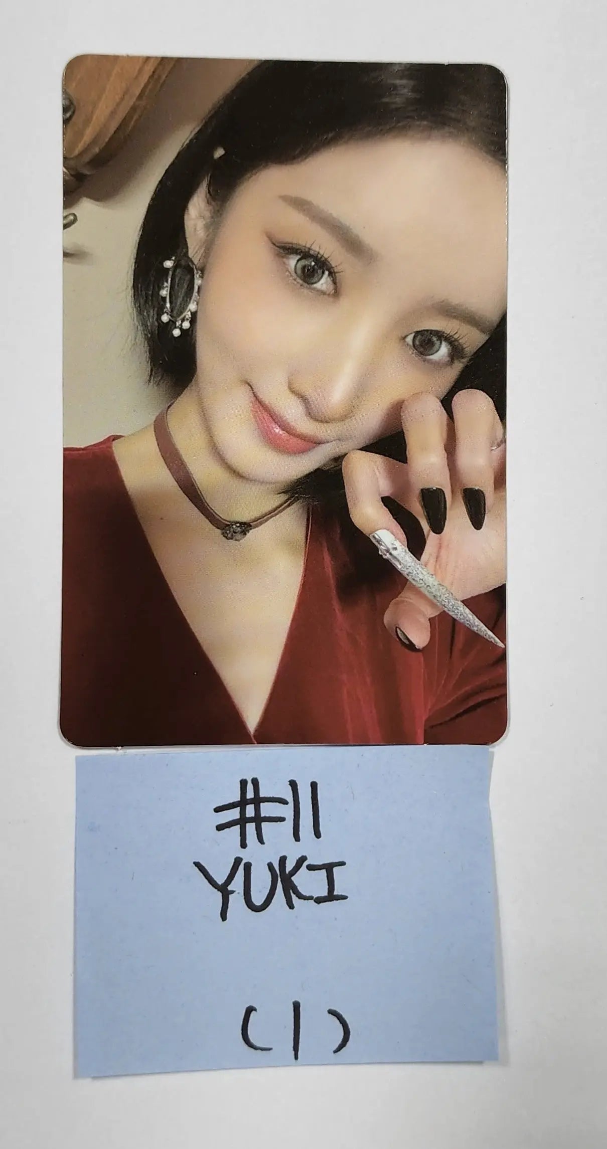 PURPLE KISS memeM 特典トレカ ゴウン① Purple Kiss 'memeM' - Official Photocard - HALLYUSUPERSTORE